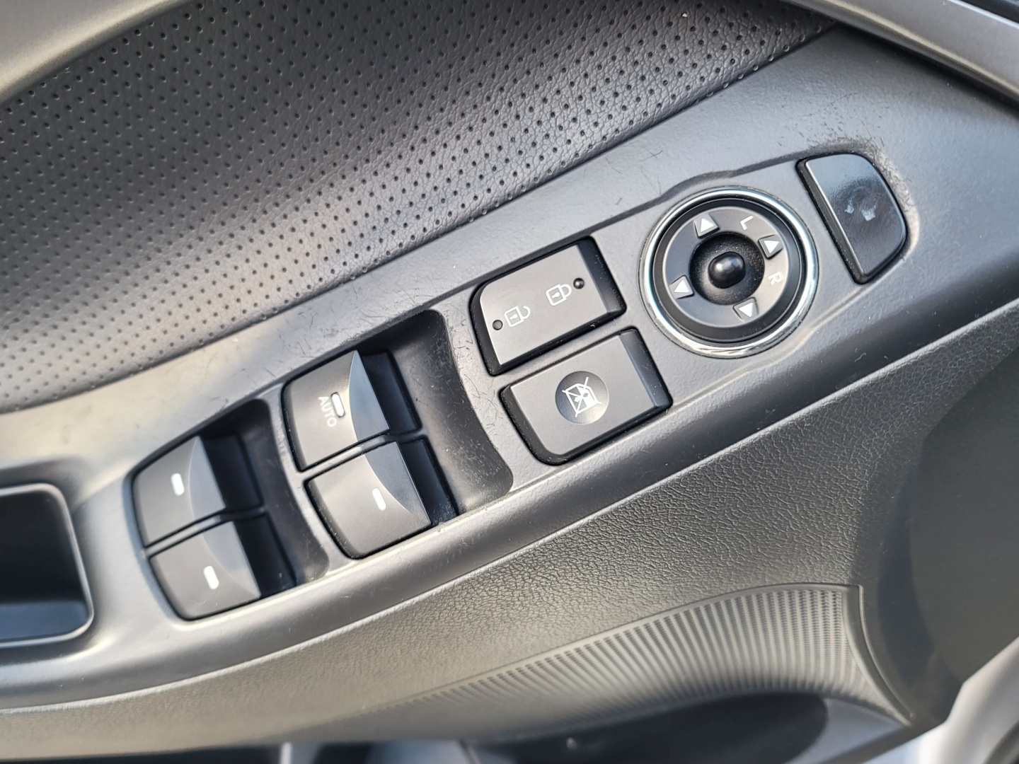 2320b7ed07e1cb3b953e160ab65a5472_1763366790_0128.jpg 2320b7ed07e1cb3b953e160ab65a5472_1763366790_0128.jpg