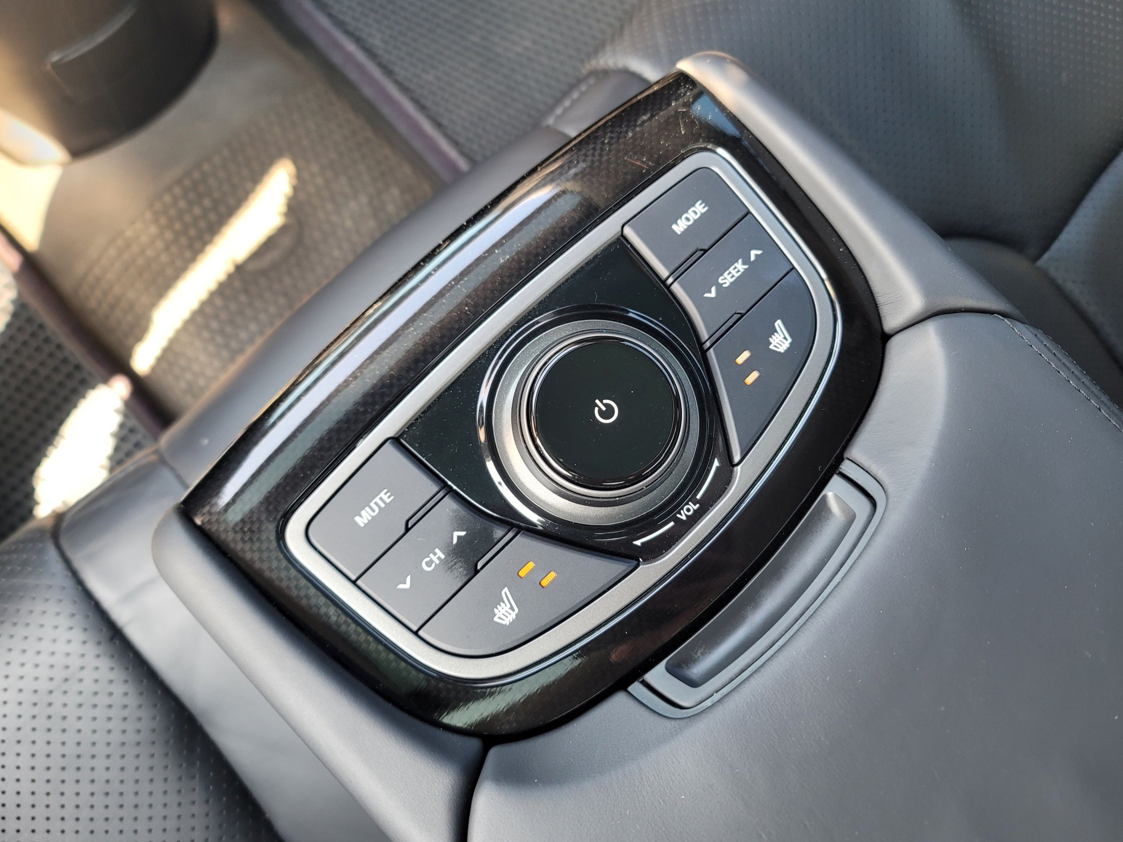 806992446c0c64d8fb20e4b2b9a021b9_1763624849_2235.jpg 806992446c0c64d8fb20e4b2b9a021b9_1763624849_2235.jpg