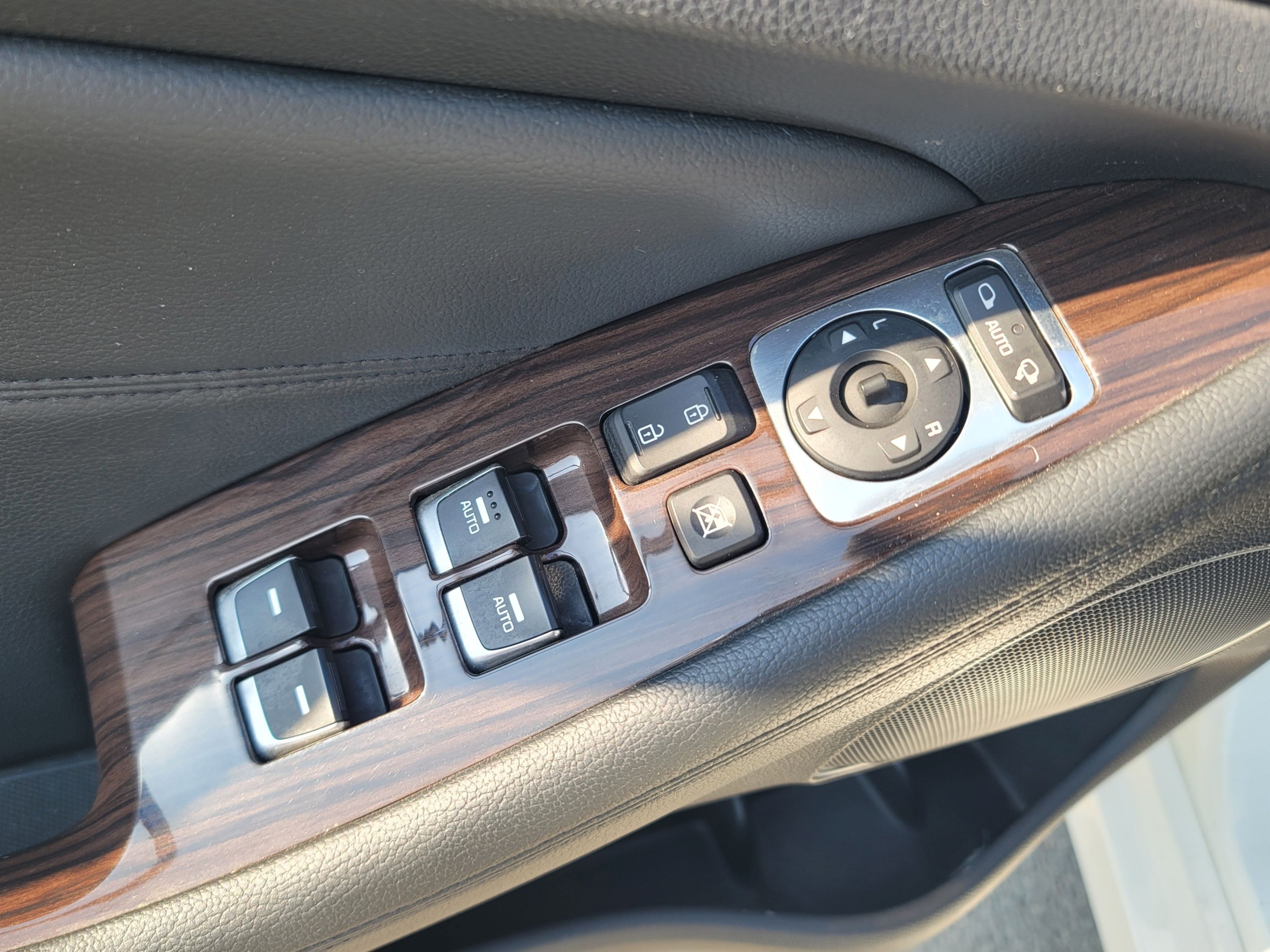 806992446c0c64d8fb20e4b2b9a021b9_1763625194_1219.jpg 806992446c0c64d8fb20e4b2b9a021b9_1763625194_1219.jpg