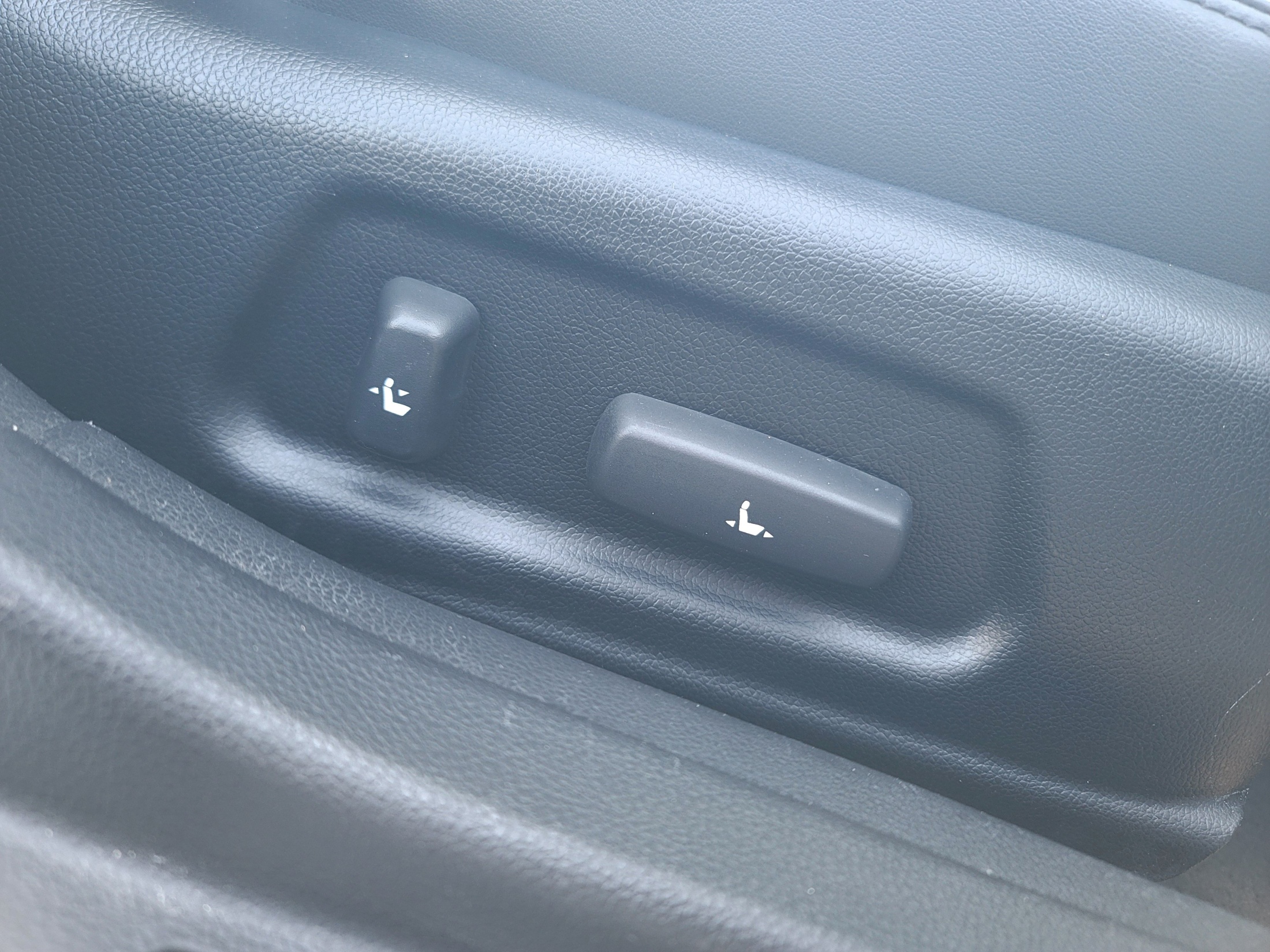 806992446c0c64d8fb20e4b2b9a021b9_1763625195_4231.jpg 806992446c0c64d8fb20e4b2b9a021b9_1763625195_4231.jpg