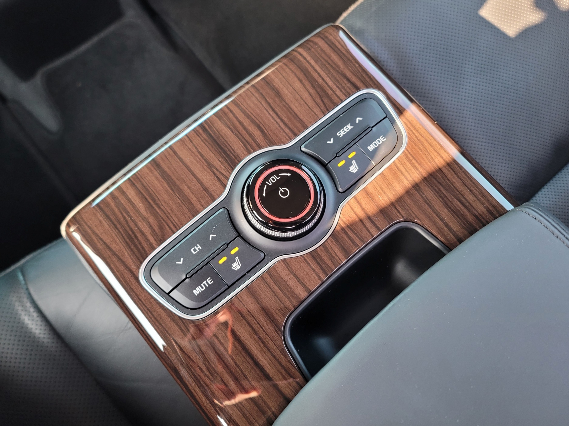 806992446c0c64d8fb20e4b2b9a021b9_1763625195_5992.jpg 806992446c0c64d8fb20e4b2b9a021b9_1763625195_5992.jpg