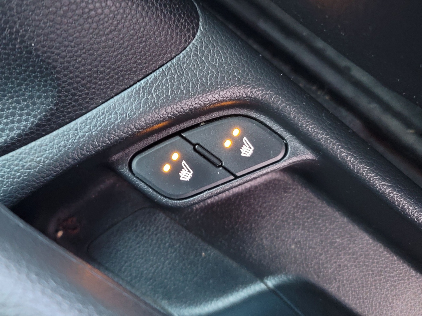 e0b7c7ebbcc37b39db07b38d4512b734_1762235319_4255.jpg e0b7c7ebbcc37b39db07b38d4512b734_1762235319_4255.jpg