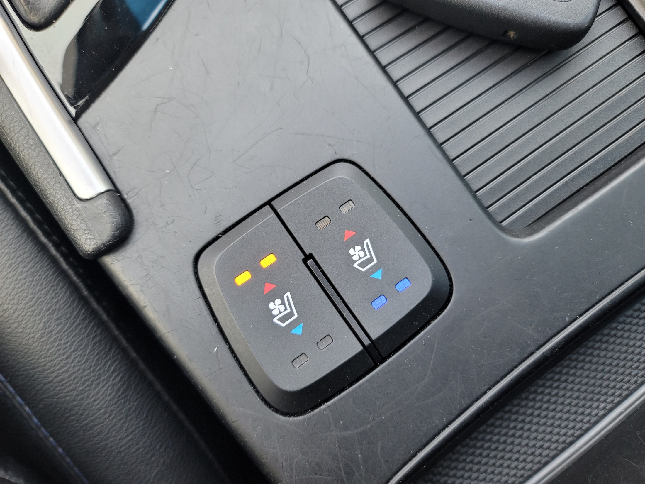 0e36cfcfec8a832d2cbcc7c93e3a56c0_1764644428_7472.jpg 0e36cfcfec8a832d2cbcc7c93e3a56c0_1764644428_7472.jpg