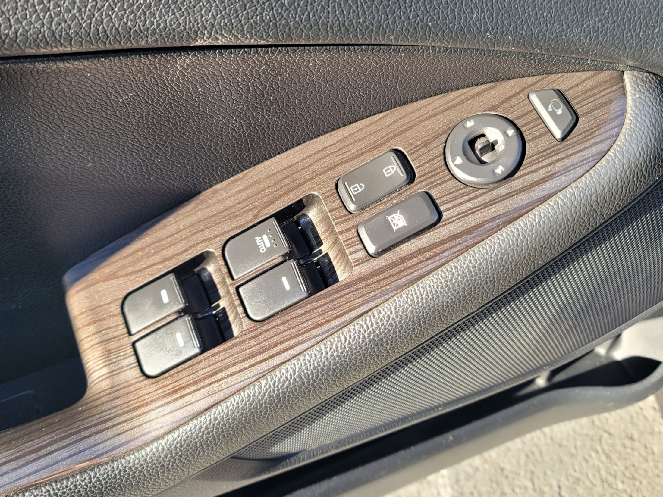 ce929236ddd239ca7c9c2dd877fde95f_1765343581_3785.jpg ce929236ddd239ca7c9c2dd877fde95f_1765343581_3785.jpg