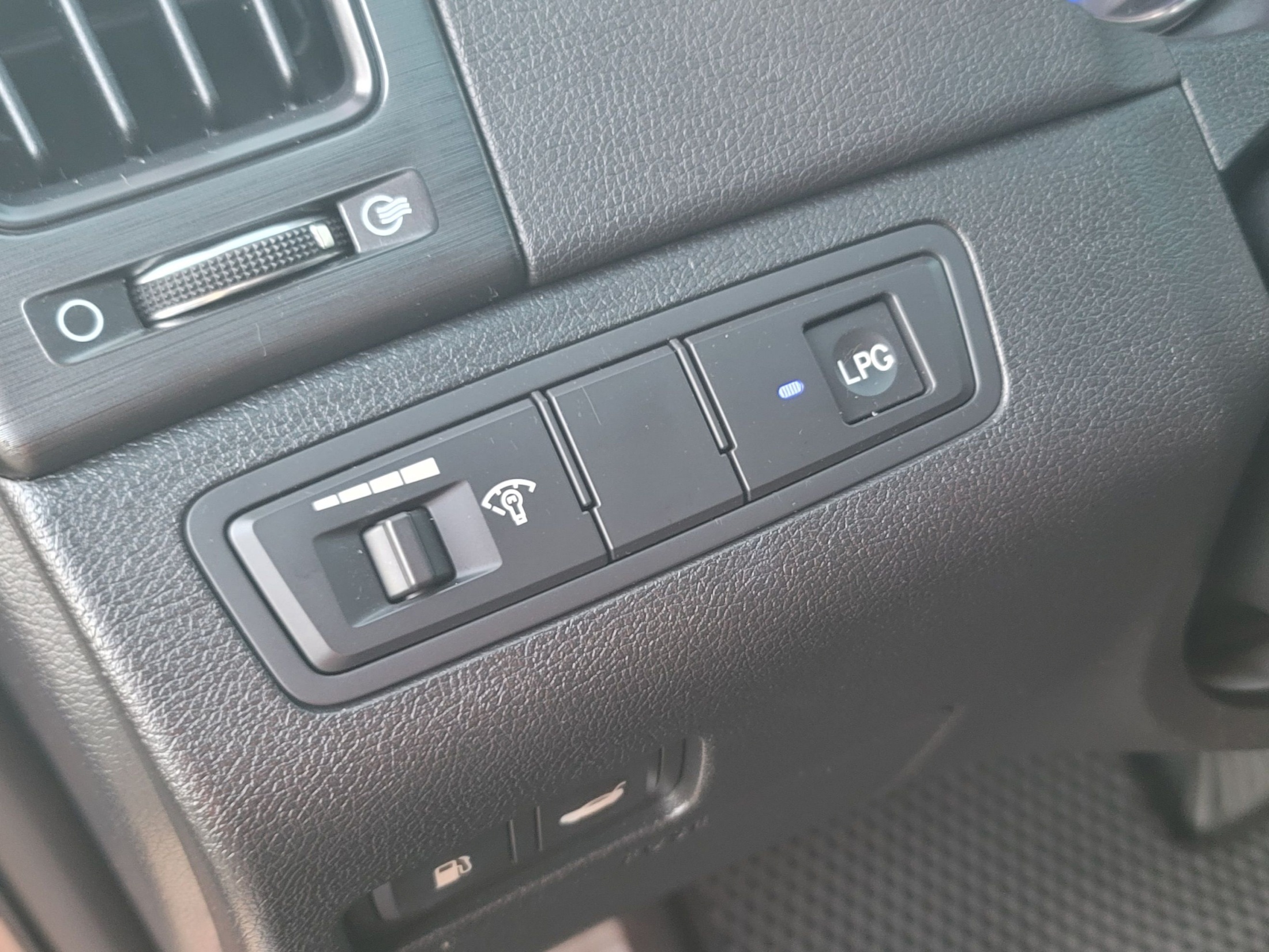 ce929236ddd239ca7c9c2dd877fde95f_1765354568_3883.jpg ce929236ddd239ca7c9c2dd877fde95f_1765354568_3883.jpg