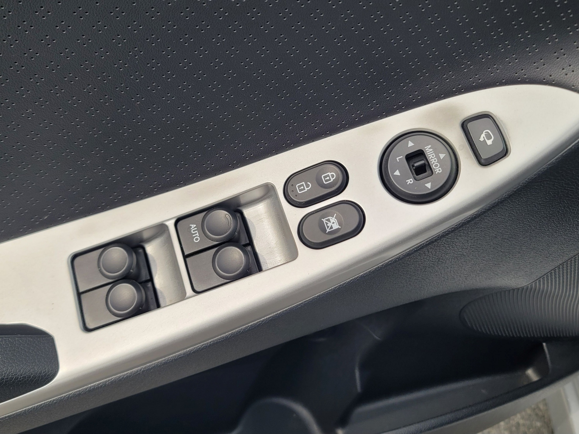 646dd43188f5feb6b2ef5e52e5e1ce0d_1775115446_3951.jpg 646dd43188f5feb6b2ef5e52e5e1ce0d_1775115446_3951.jpg